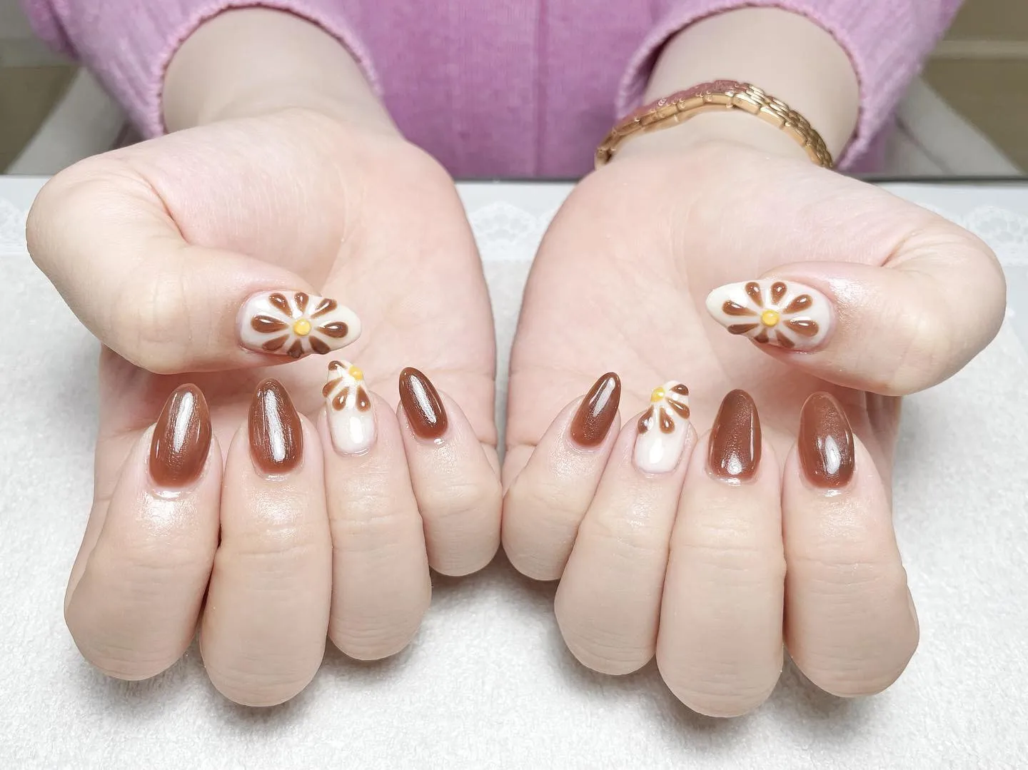 ぷっくりお花ネイル🌼