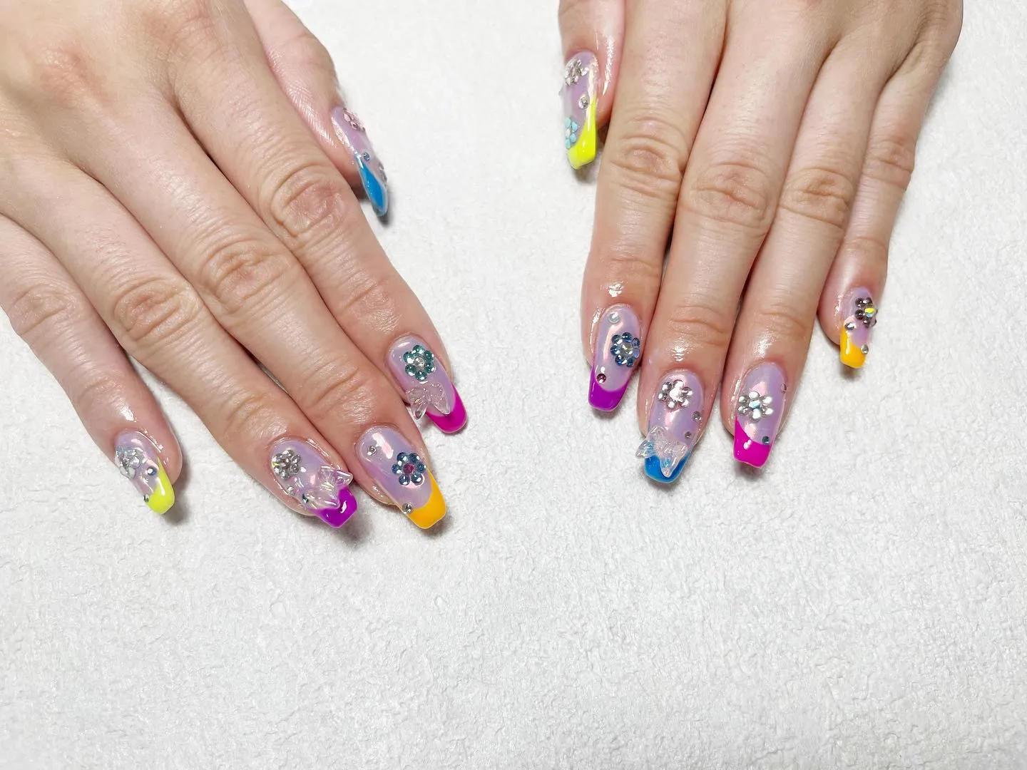 staffお呼ばれネイル🌼